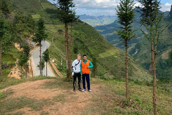 Private 4 Day Car Tour To The Loop in Ha Giang