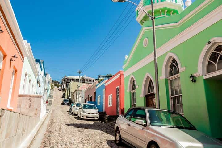 Creative Cape Town: Street Art, Markets & Stars Private Tour