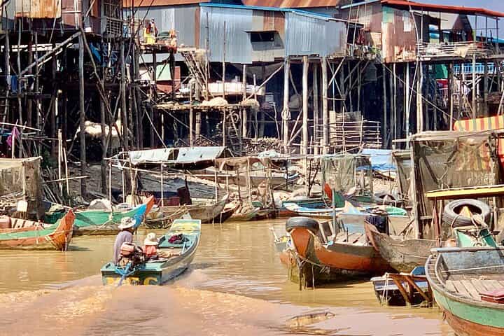 Siem Reap Airport Transfer & Floating Village By Private Taxi 