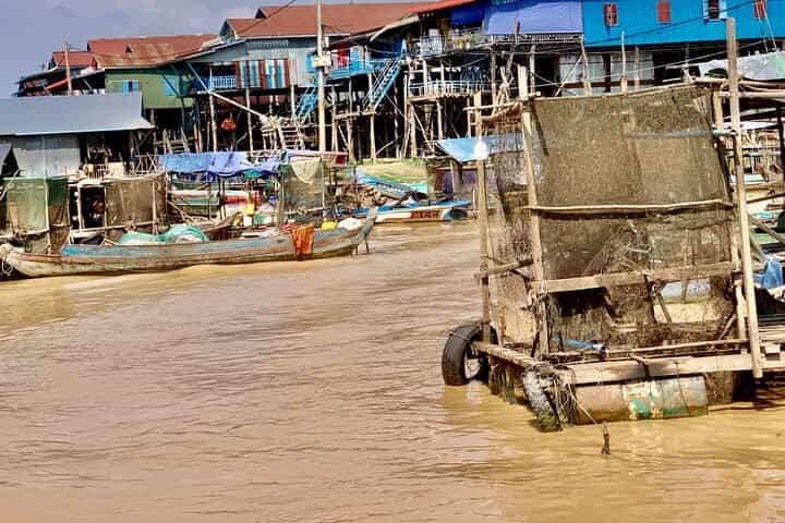 Siem Reap Airport Transfer & Floating Village By Private Taxi 