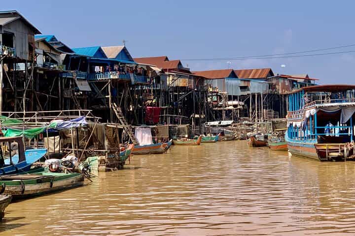 Siem Reap Airport Transfer & Floating Village By Private Taxi 