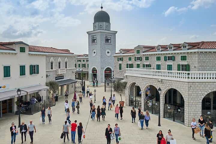סיור קניות פרטי מעיר זגרב ל-Designer Outlet Croatia