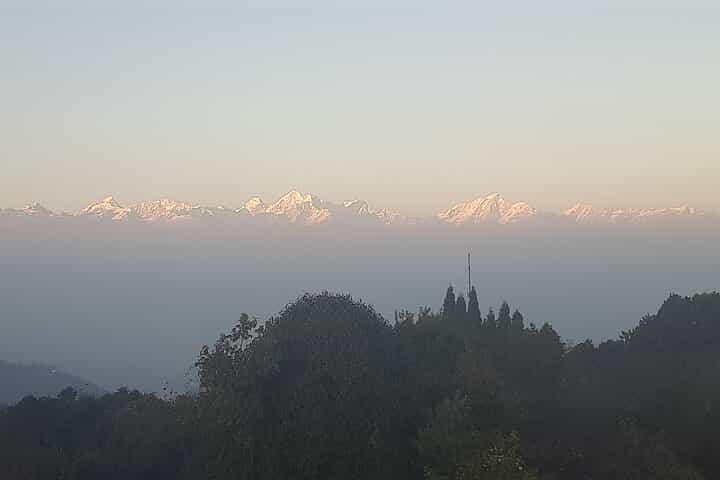 Himalayan Sunrise in Nagarkot & Changu Day Hike from Kathmandu