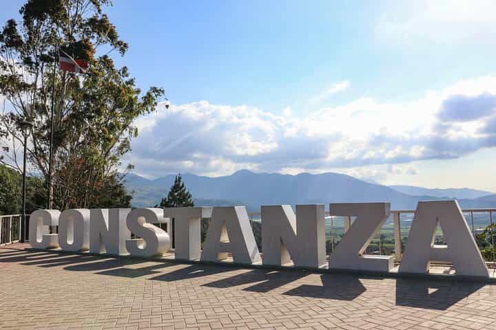 סיור פרטי בקונסטנצה רפובליקת דומיניקה ל-15 אנשים.