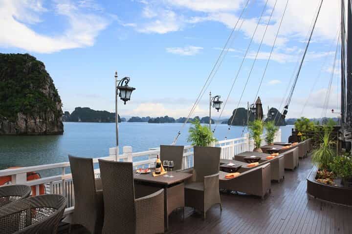 Halong Bay 2-Day from Ha Long