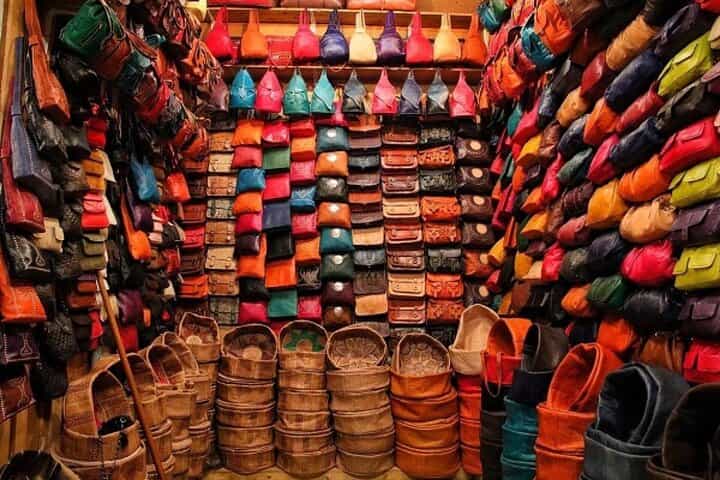 "קניות בסטייל: סיור מודרך בשווקי מרקש"