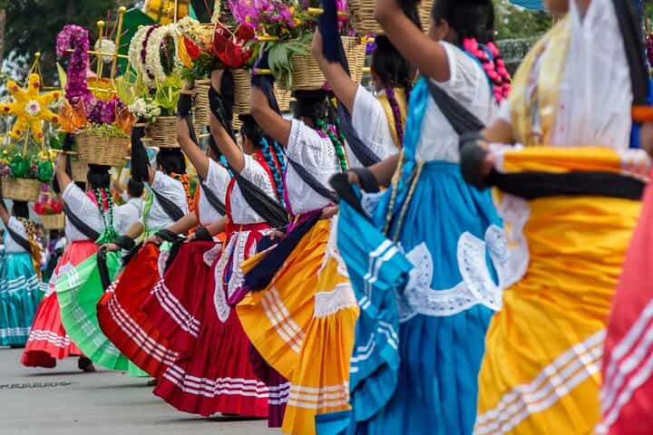 אואחאקה עם צלם מקומי