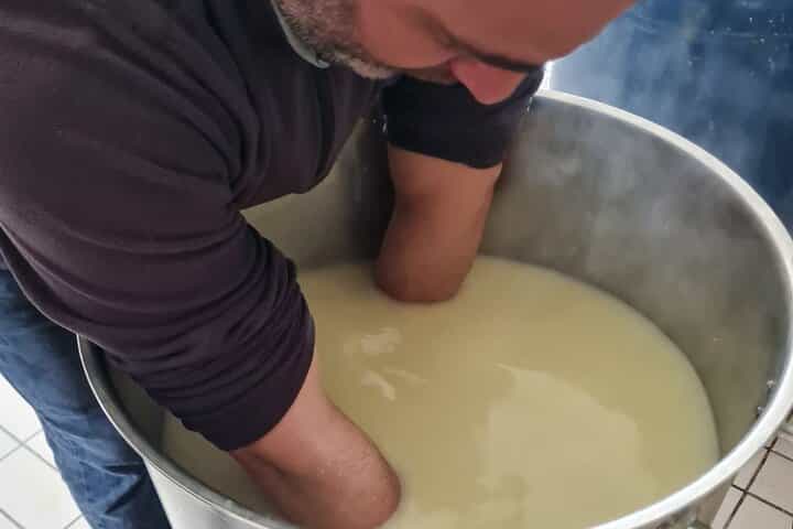 חוו חווית רועה עם ארוחה טיפוסית בביטי