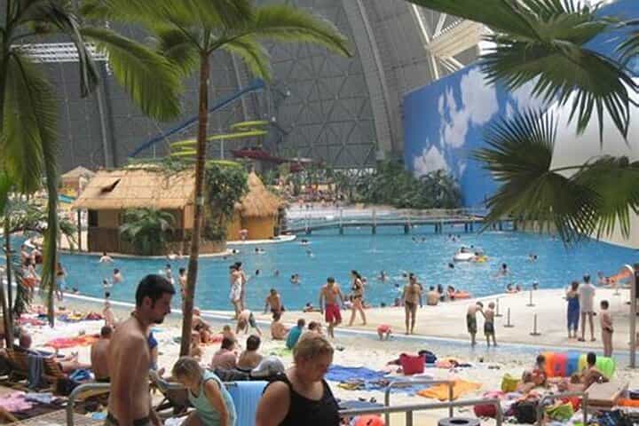 אי טרופי יום מלא ברכב פרטי מברלין