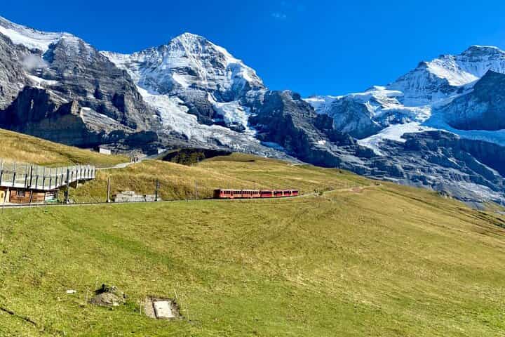 Lauterbrunnen, Jungfrau & Grindelwald Tour | From Interlaken