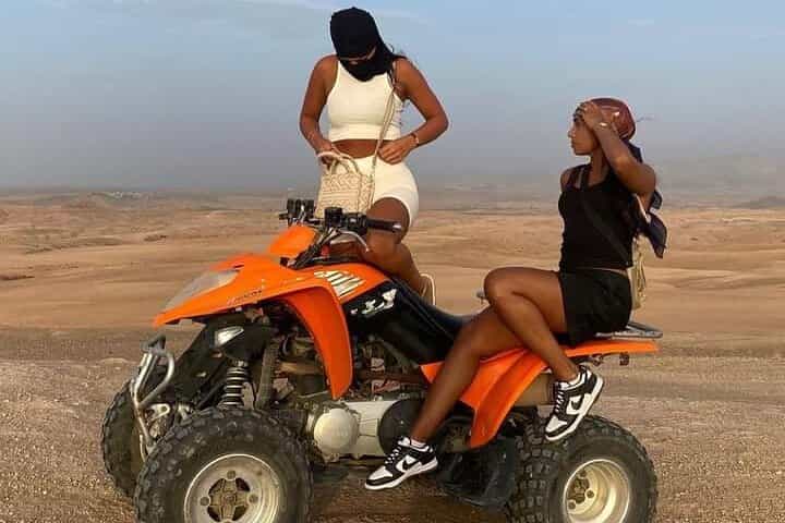 רכיבת חתול במדבר אגפאי و מופע ערב קסום