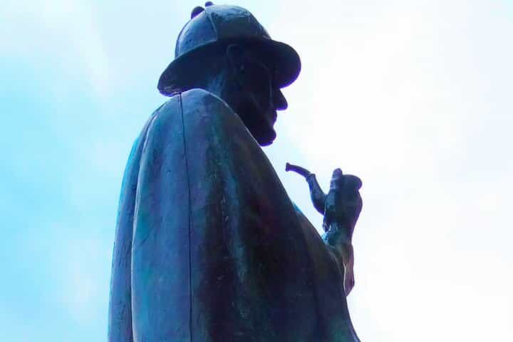 SHERLOCKTRAIL: A Sherlock Holmes Mystery (Self-Guided Walk)