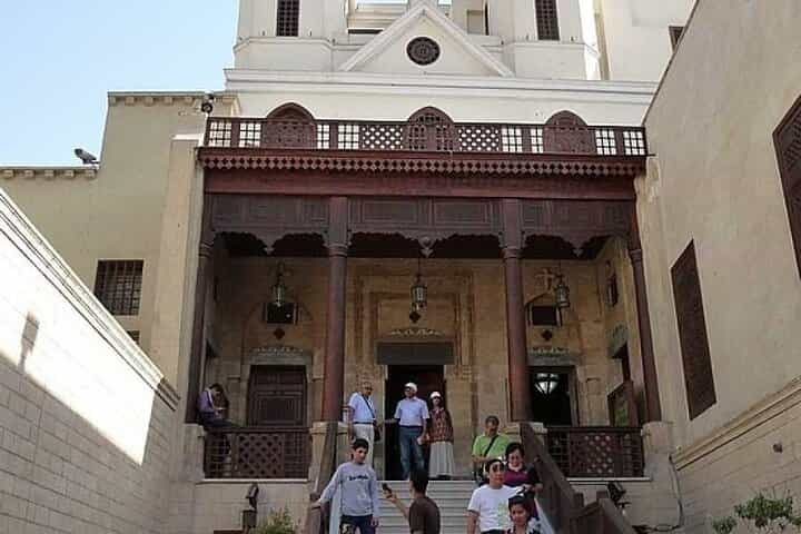 סיור יומי לקהיר העתיקה ביקור בבית הכנסת בן עזרא