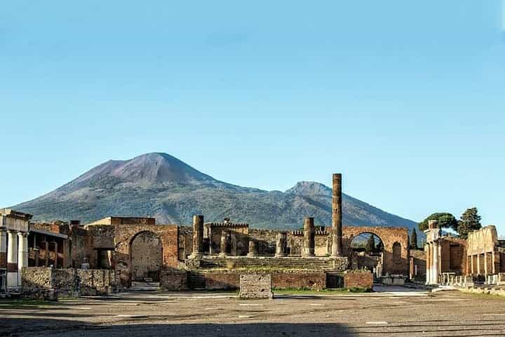 סיור פומפיי וסורנטו