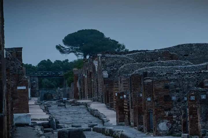 סיור פומפיי וסורנטו