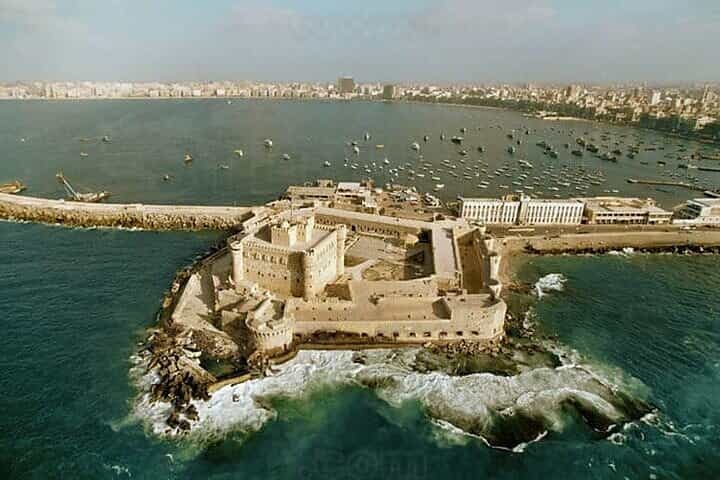 סיור מודרך למבצר קיטביי ולאלכסנדריה מקהיר