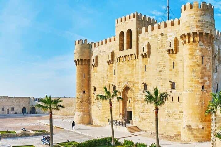 סיור מודרך למבצר קיטביי ולאלכסנדריה מקהיר