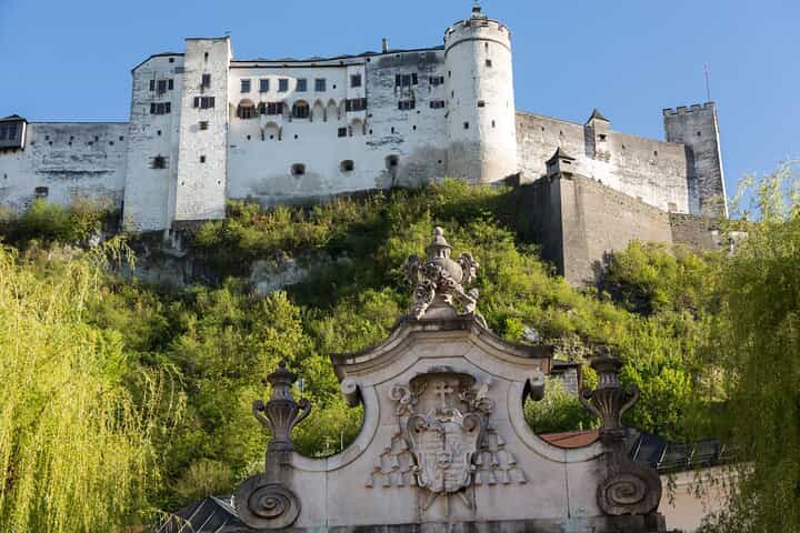 סיור פרטי של קונצרט מוצרט בטירת הוהנזלצבורג