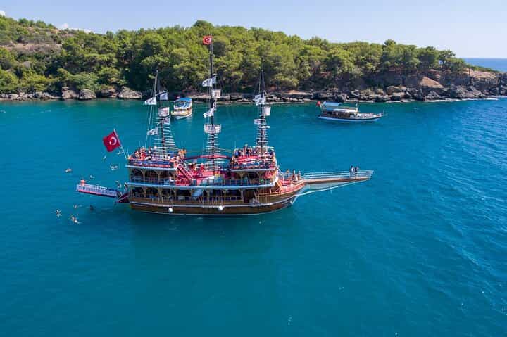 Blau Lagoon & Manavgat River Boat Tour from Side with Lunch