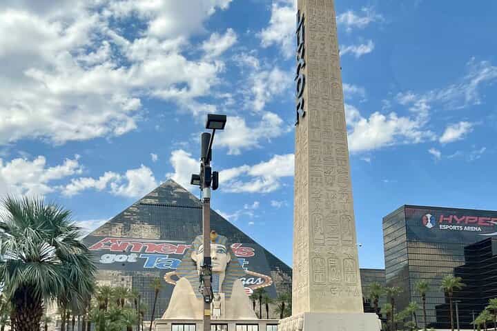 Las Vegas Neon and Secrets: Self-Guided Audio Tour