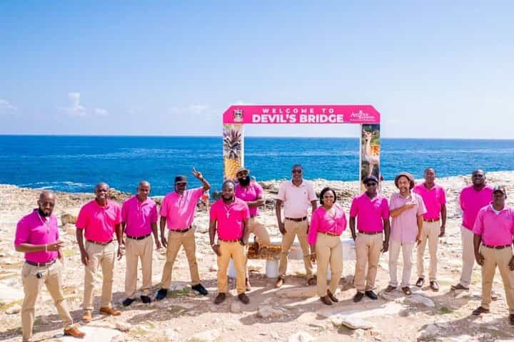 העברות וסיורים פרטיים של JTAT, סנט ג'ון, אנטיגואה וברבודה