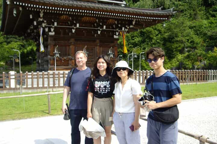 טיול פרטי מלא לאואמוריי עם מדריך מוסמך על ידי הממשלה