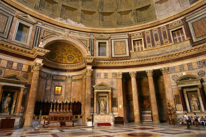 סיור מודרך בפנתיאון עם כרטיס דלגו על התור