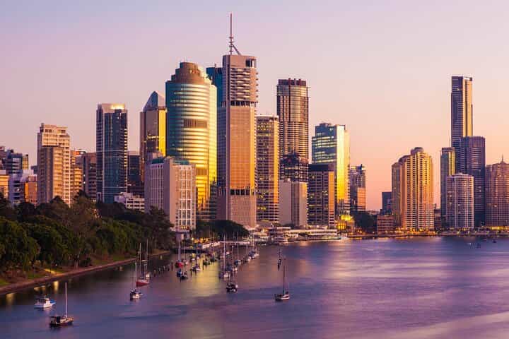 Brisbane Romantic Journey: A City Private Walking Tour