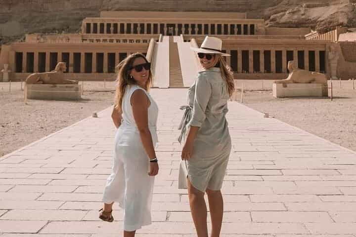 סיור פרטי לעמק האצילים, עיר העובדים ומקדש חבו