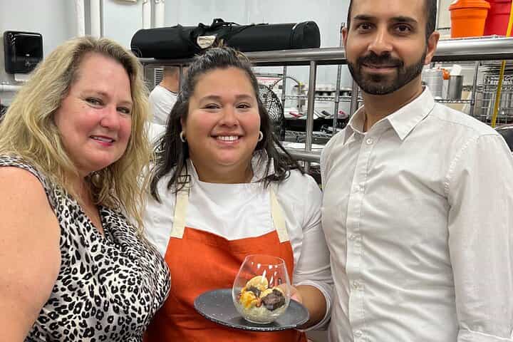 סיור סיגרים ומשקאות במהלך שעות האושר