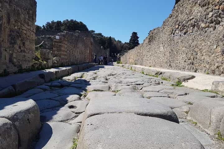 Day Trip from Rome: Explore Pompeii & Sorrento Amalfi Coast