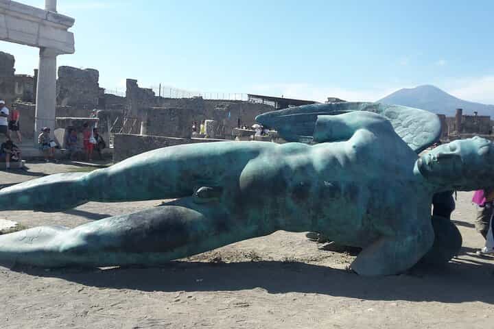 Rome to Pompeii Day Trip–Add a Guided Tour for Richer Experience
