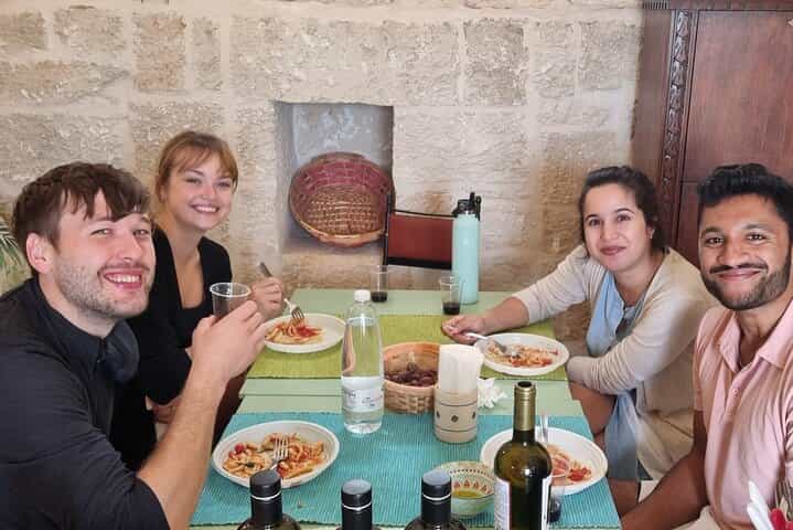 extravirgin olive oil tasting,the story of a farm