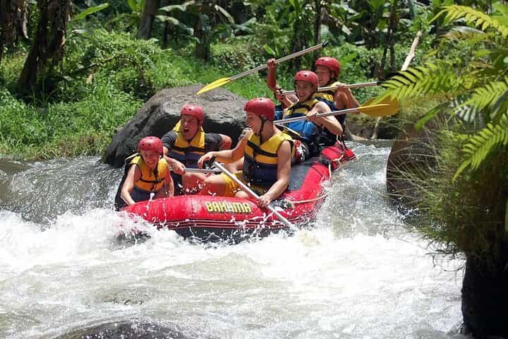 רפטינג בנהר איונג בבאלי עם ארוחת צהריים והסעות אופציונליות