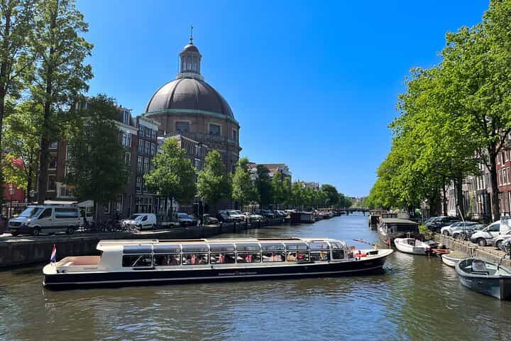 Amsterdam: Keukenhof Entry plus Shuttle Bus & 75 min Canal Cruise