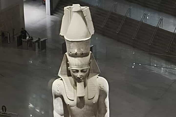 סיור בפירמידות גיזה עם המוזיאון המצרי הגדול