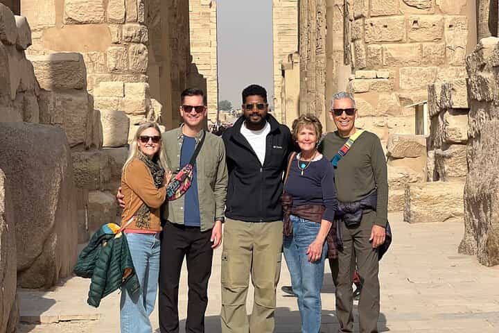 6 day tour Pyramids & luxor & hurghada with sightseeing included 