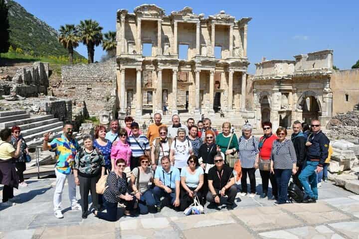 3-Hour Private Ephesus, Terrace Houses Tour from Kusadasi