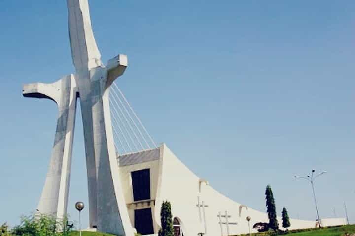 Journey To Unbeatable Paths of West Africa 16 Days/15 Nights