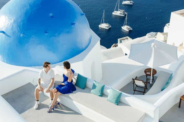 Private Santorini Photography in Oia 伊亚步行旅拍