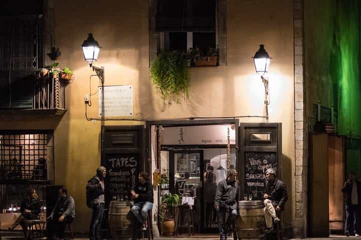 Barcelona: Explore El Born’s Hidden Corners with a Local Host