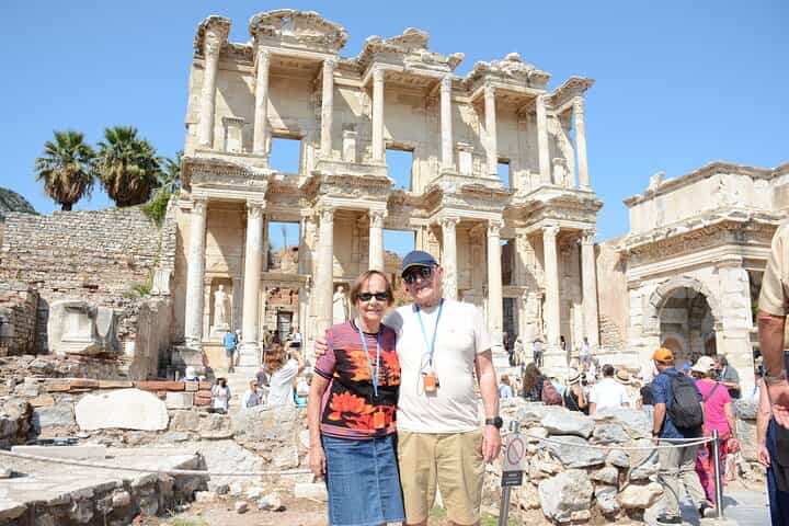 Luxury Ephesus and House of Mary Tour with Tickets and Lunch