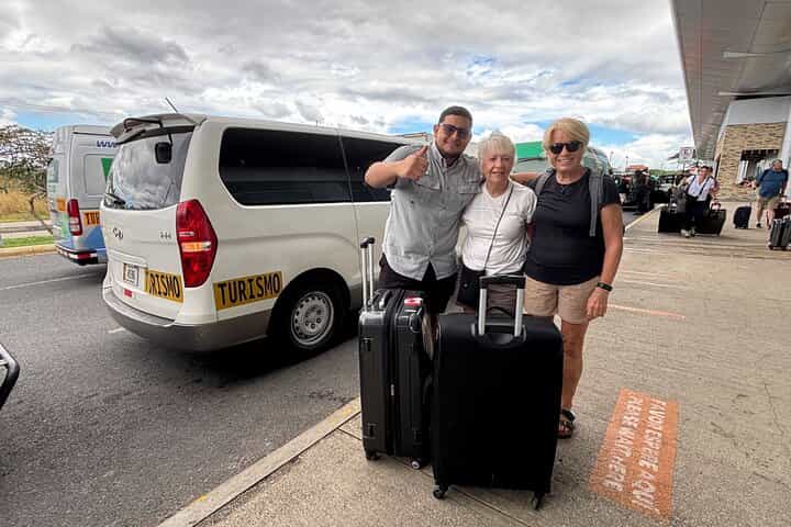 LIR Liberia Airport Shuttle Service to your Hotel or AirBnb