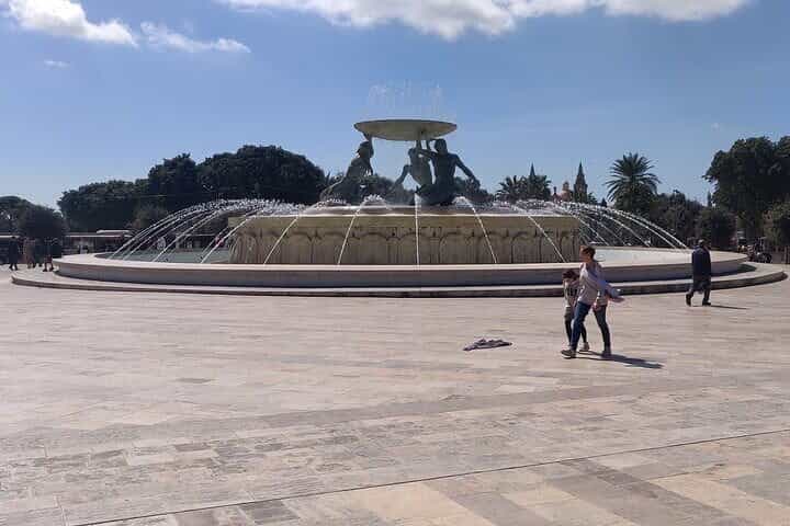 Valletta Grand Tour: Private Walk & Harbour Escape