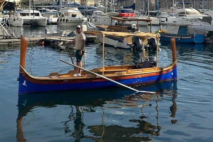 Valletta Grand Tour: Private Walk & Harbour Escape