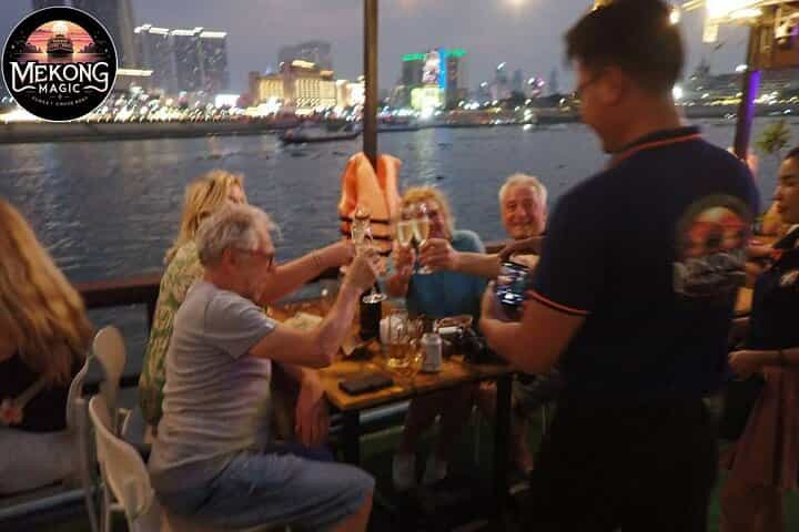 Phnom Penh: Sunset Cruise- Free Cold Beers, Sodas & fruit platter