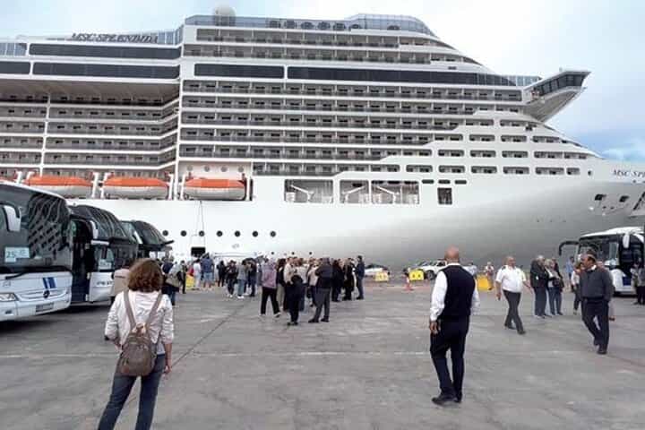 Private Full-Day Petra Tour from Aqaba Port with Round-Trip