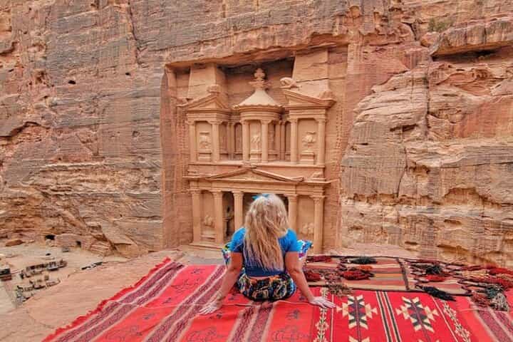 Private Full-Day Petra Tour from Aqaba Port with Round-Trip