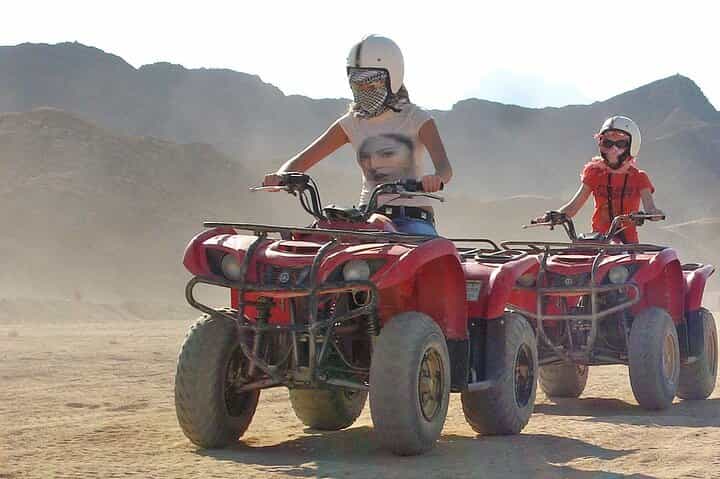 רכיבת קואדים ורכב עכביש ספארי מגה בהורגדה