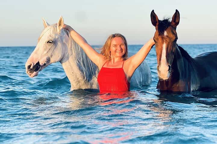 Hurghada: Desert & Sea Horse Riding Tour w/Optional Swimming